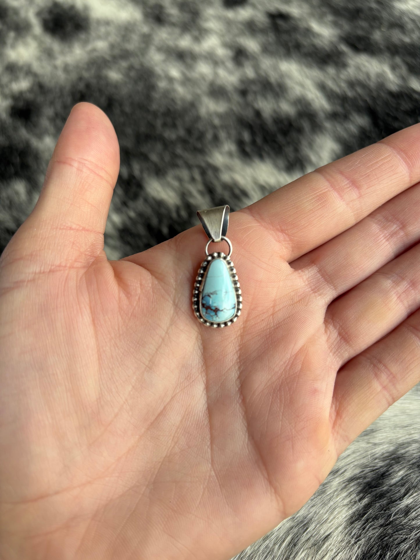 Super Cute Golden Hills Pendant