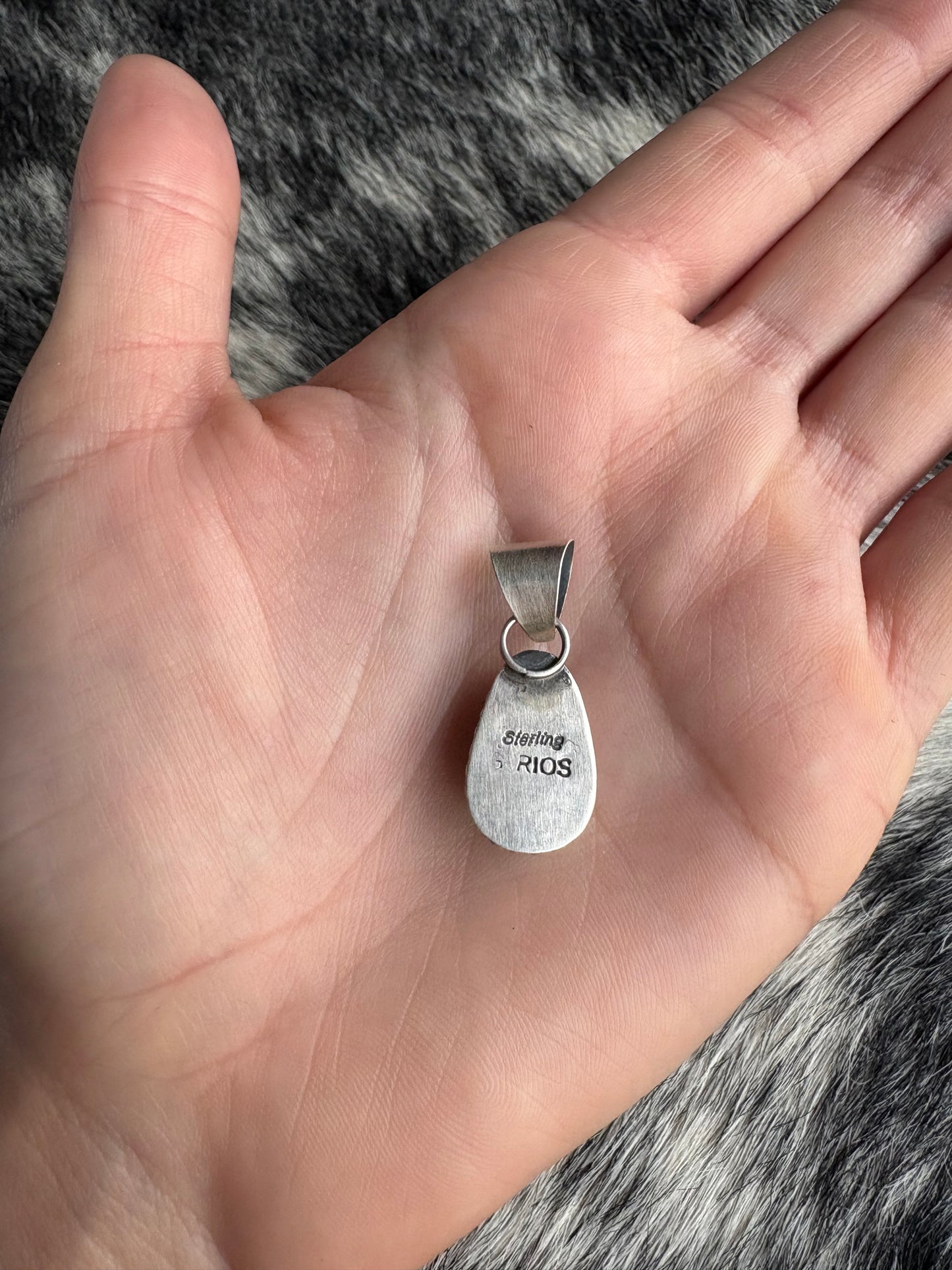 Super Cute Golden Hills Pendant